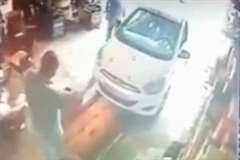 アクセルとブレーキの踏み違い？・・・ピットの壁に押し潰された整備士