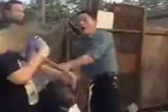 口論の末相手の頭にシャベルを振り下ろす男