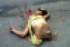 バイクの事故で胴と首が切断された女性