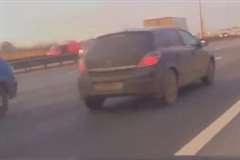 突然の割り込みを回避した車がコントロールを失い他の車に衝突！