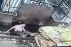 ゴミ圧縮機？に転落した男性が押し潰され死亡