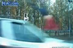 【ドラレコ映像】目の前で歩行者が撥ね飛ばされる瞬間