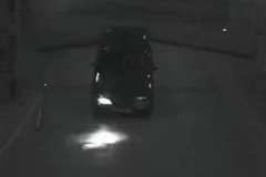 地下駐車場のゲートを車でバックして無理やりこじ開けようとしたら・・・