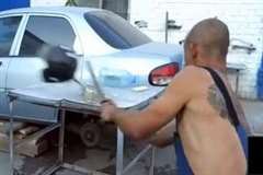 ヤマハ製と中国製のヘルメットを鉄パイプで叩いてみた結果・・・