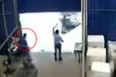 勢いよく降りてきたシャッターに押し潰され男性即死