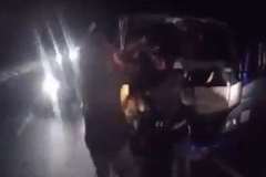 事故現場で救助助活動をしていた女性が暴走車に撥ねられ死亡