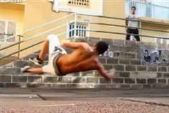 コンクリートの地面で側頭部を強打！いびきをかき危険な状態に陥る少年