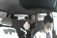 車の運転に集中できない注意力散漫なドライバー達