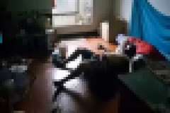 アパートの一室で腐乱死体が発見される瞬間