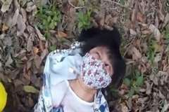 事故の後激しく痙攣しだす少女