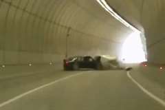 飲酒運転による正面衝突事故