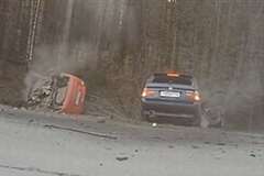 車同士の激しい正面衝突事故で3人が死亡